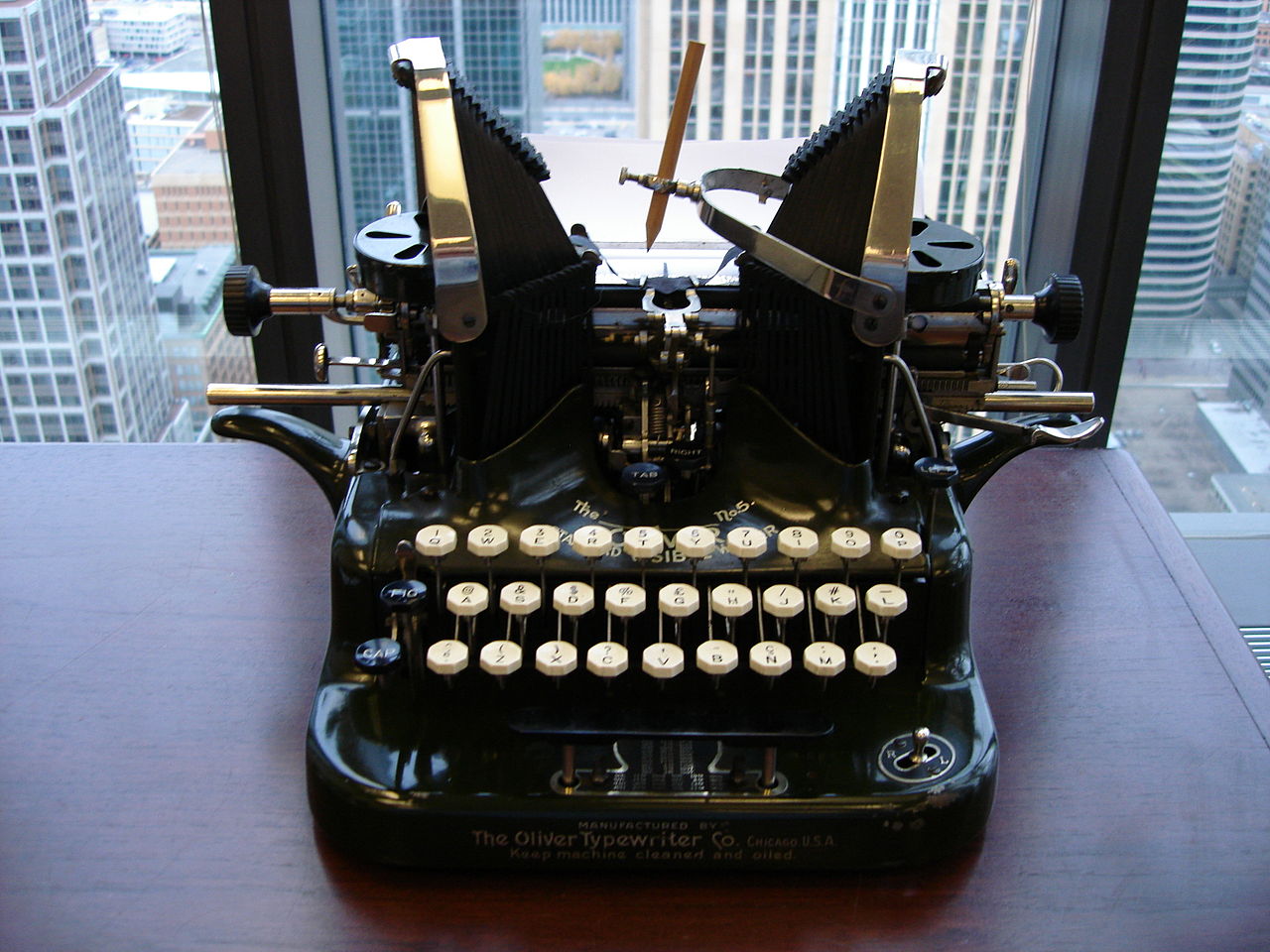 Oliver 5 Typewriter
